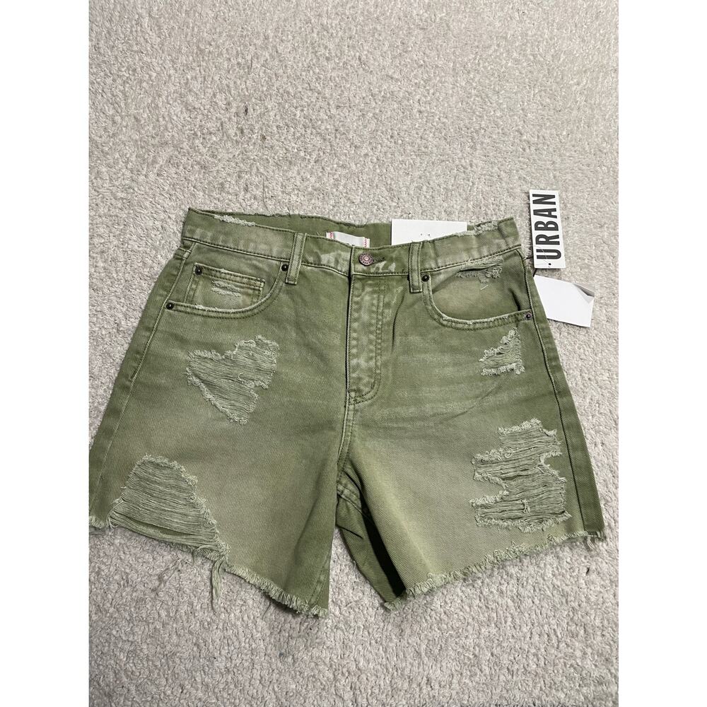 NWT BDG Urban Outfitters Women's Size 26 Dropped Waist Destroy Denim Short Green